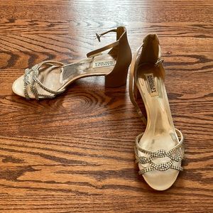Badgley Mischka low heels. Champagne color.